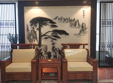 徽藝坊為安徽華安控股會議接待廳背景墻《迎客松》鐵畫